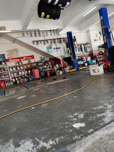 CF Tyre & Auto Service Sdn Bhd