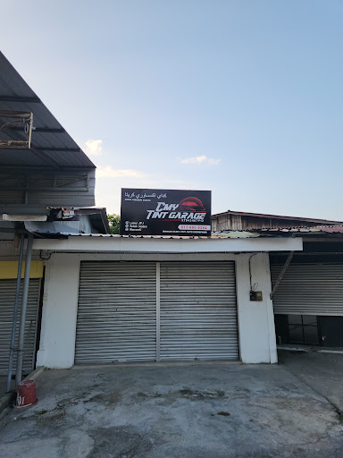 CMY Tint Garage