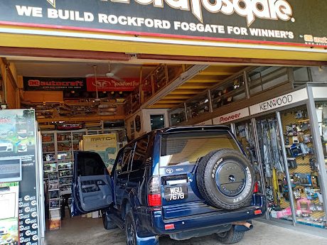 luie thart car accessories